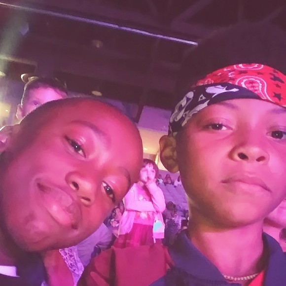 Meet your Posher, Jb33 - Picture 1 of 1